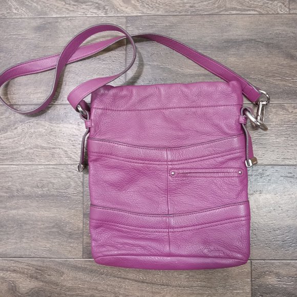 B. Makowsky Purple Leather Shoulder Bag Great Condition - Picture 2 of 4
